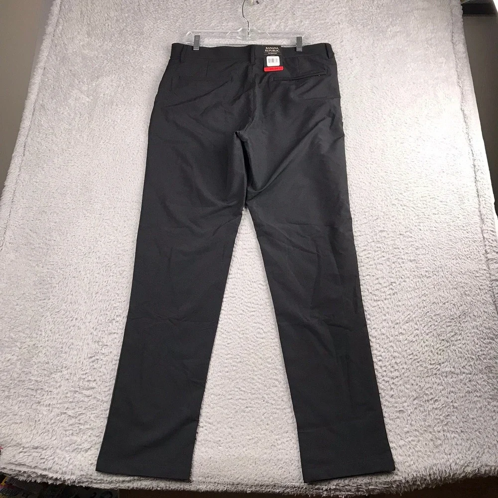 Banana Republic Flat Front Pant Mens 34x34 Black Performance Lightweight New NWT